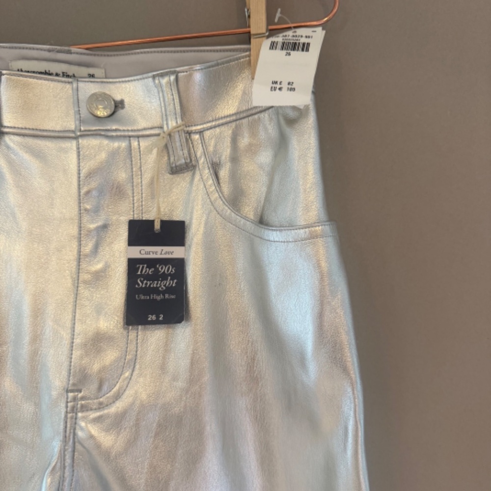 Abercrombie & Fitch Silver High Rise Jeans - Picture 8 of 8
